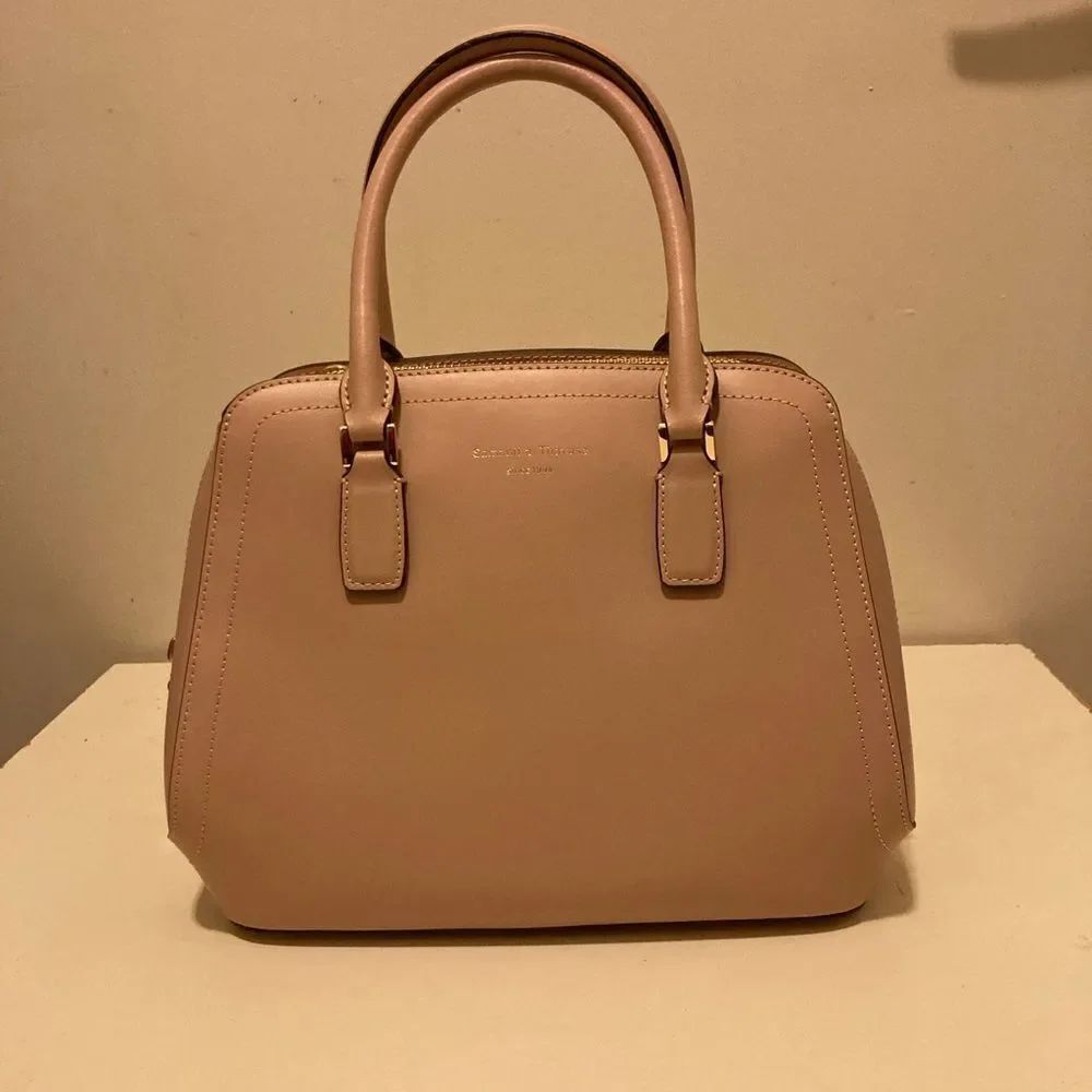 Samantha Thavasa Blush Pink Satchel